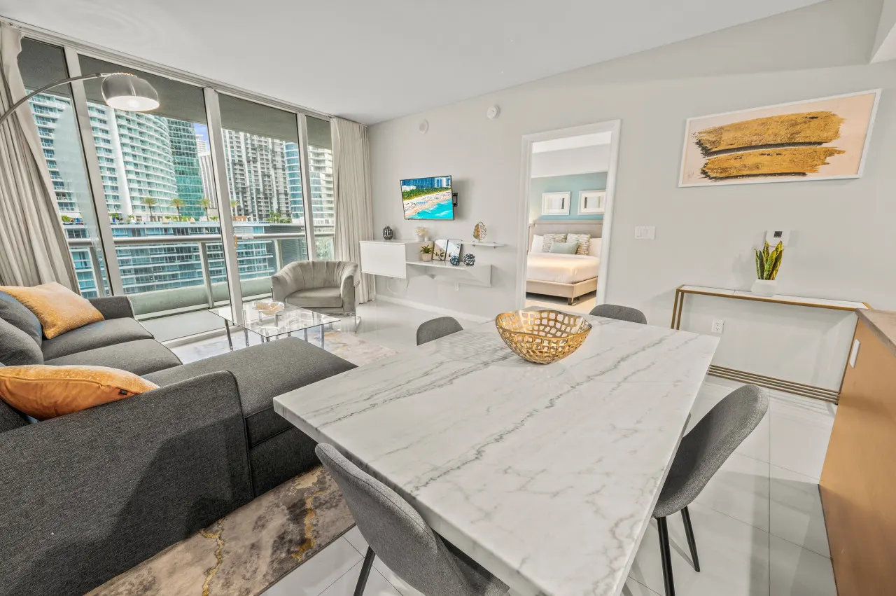 Luxurious ocean view unit 13
