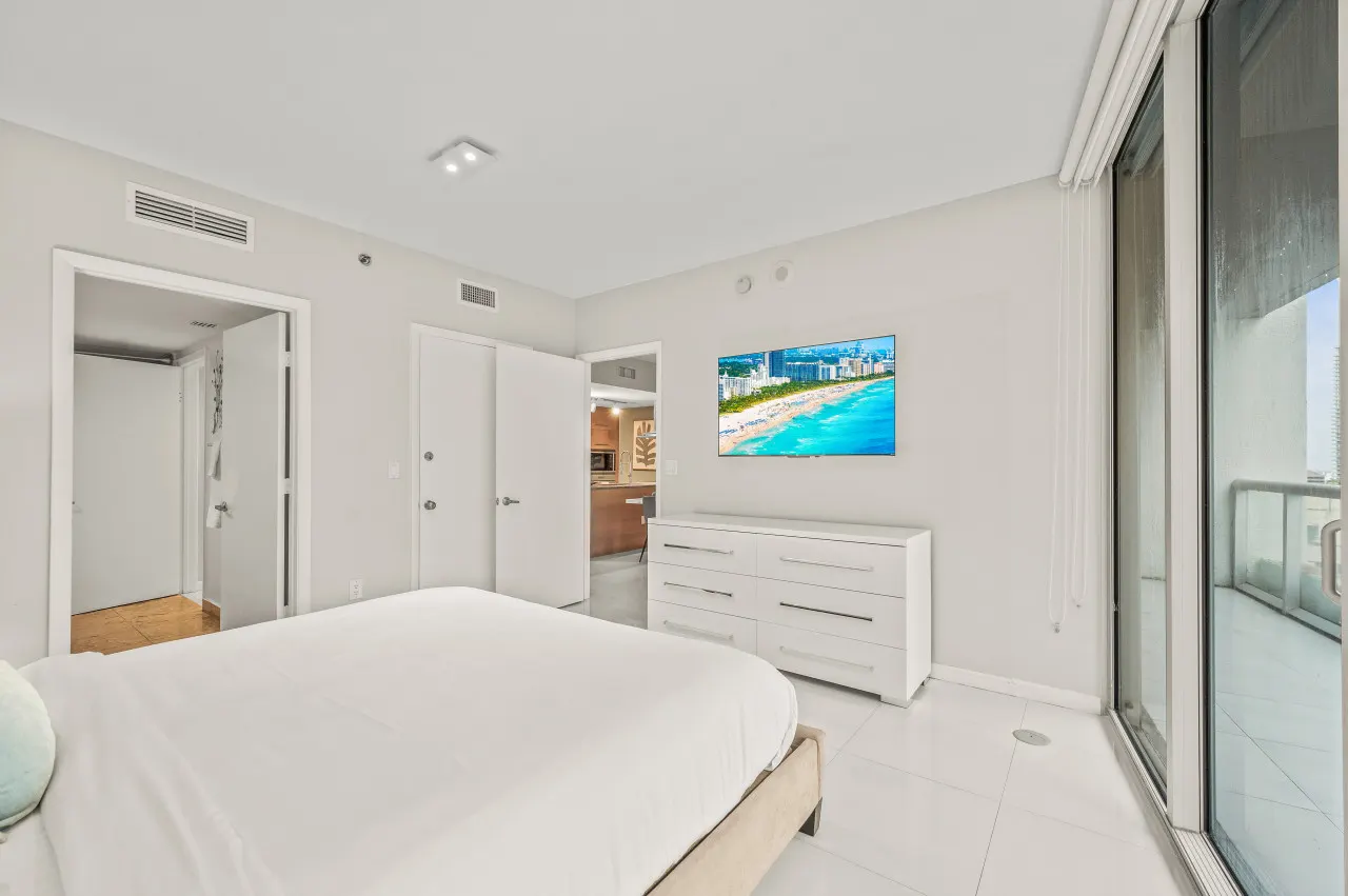 Luxurious ocean view unit — photo 5