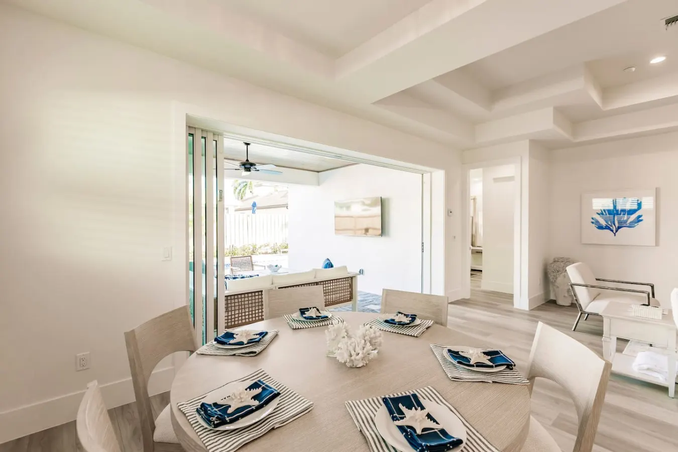 Blue Waters Pool House 16