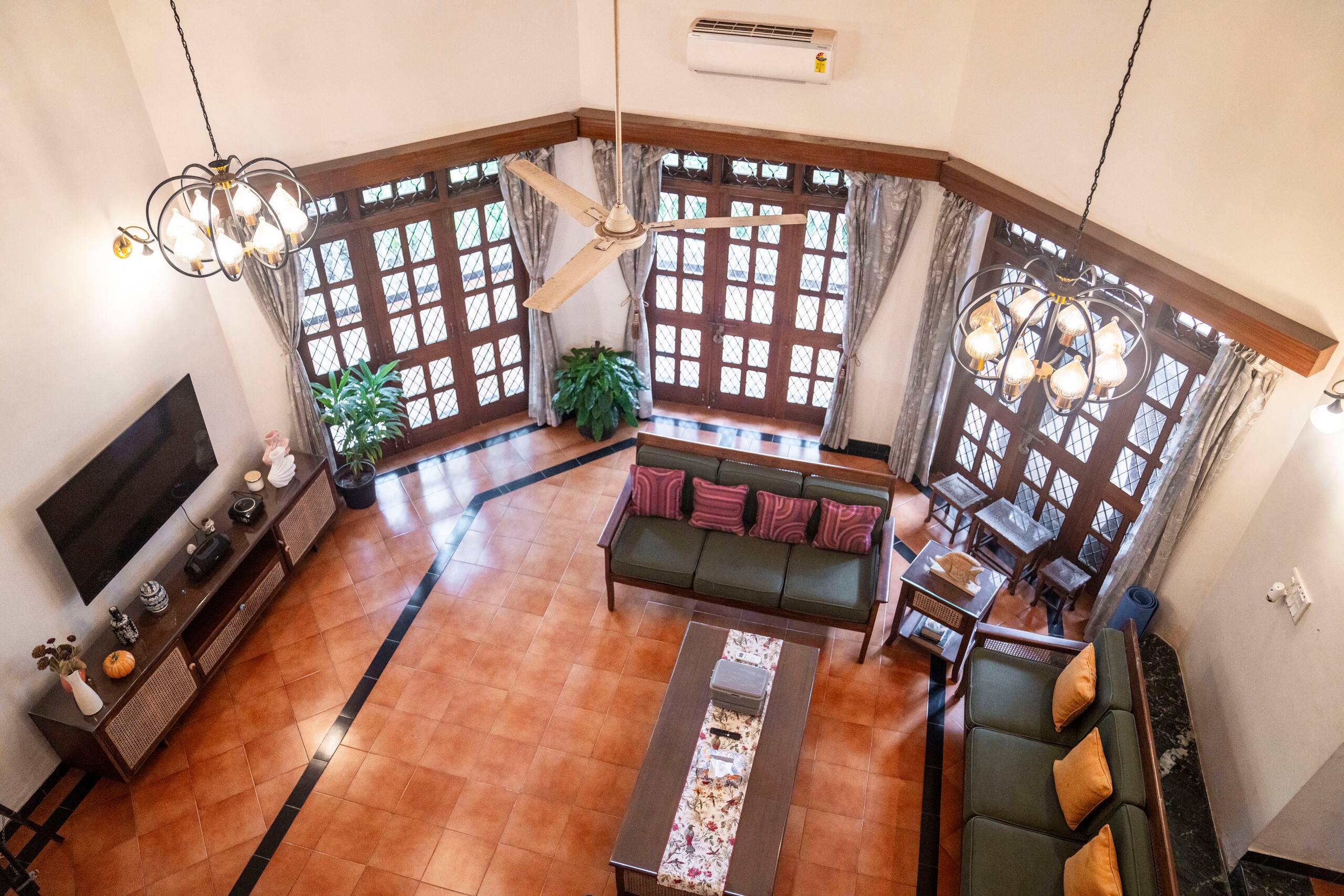 NORTH GOA-VillaVienna, Luxury Vintage PoolVilla 16