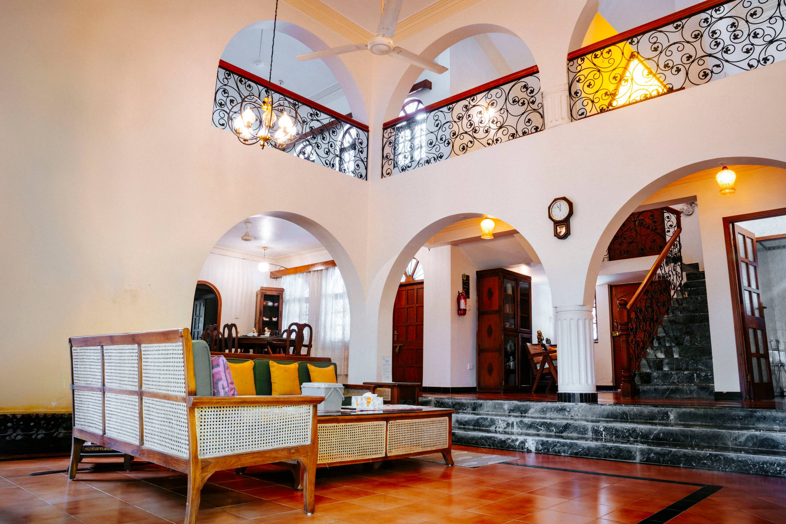 NORTH GOA-VillaVienna, Luxury Vintage PoolVilla 12