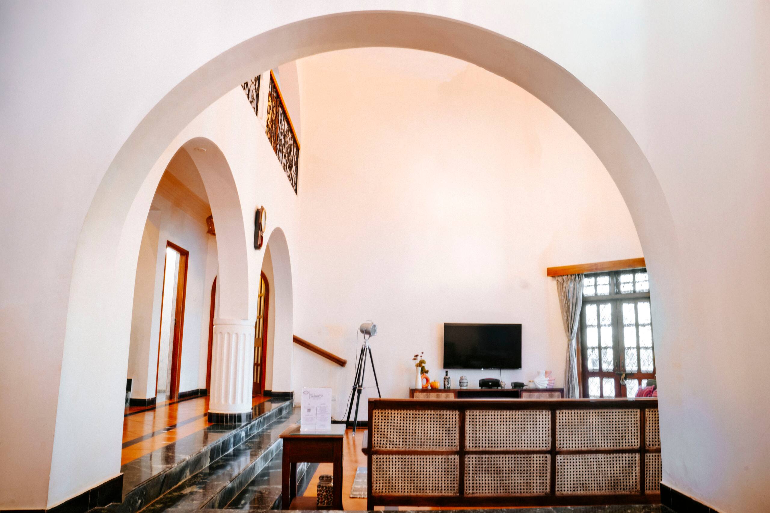 NORTH GOA-VillaVienna, Luxury Vintage PoolVilla 10