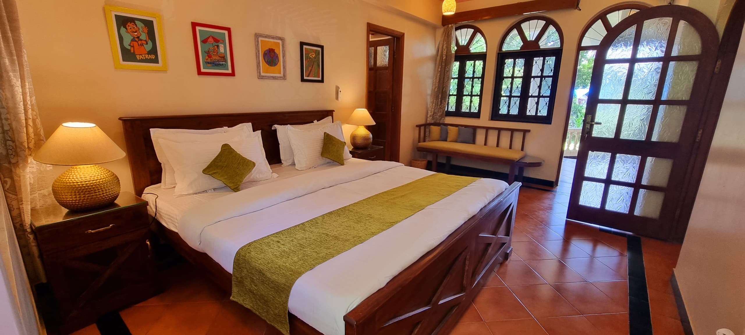 NORTH GOA-VillaVienna, Luxury Vintage PoolVilla 39