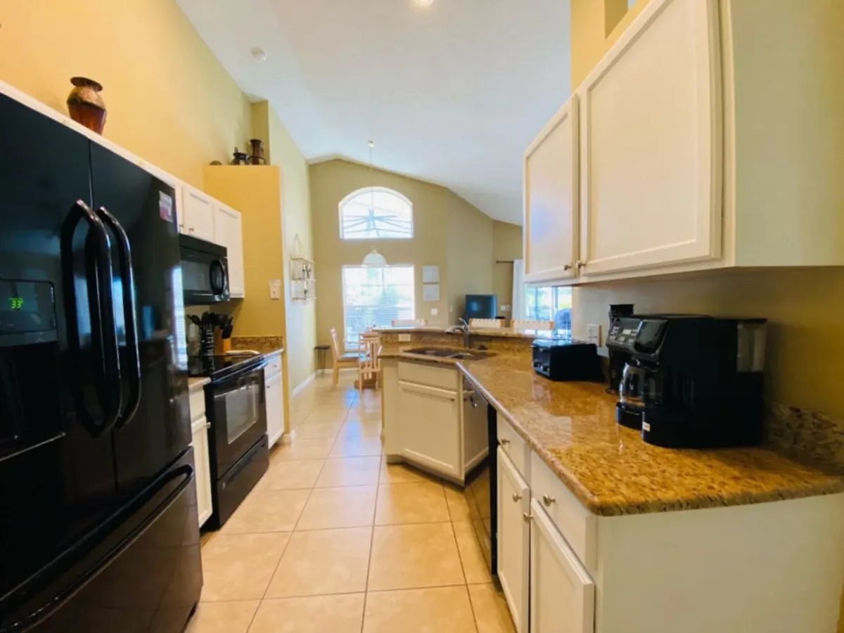 Spacious 4-Bedroom Villa with Private Pool & Game Room in Southern Dunes 5