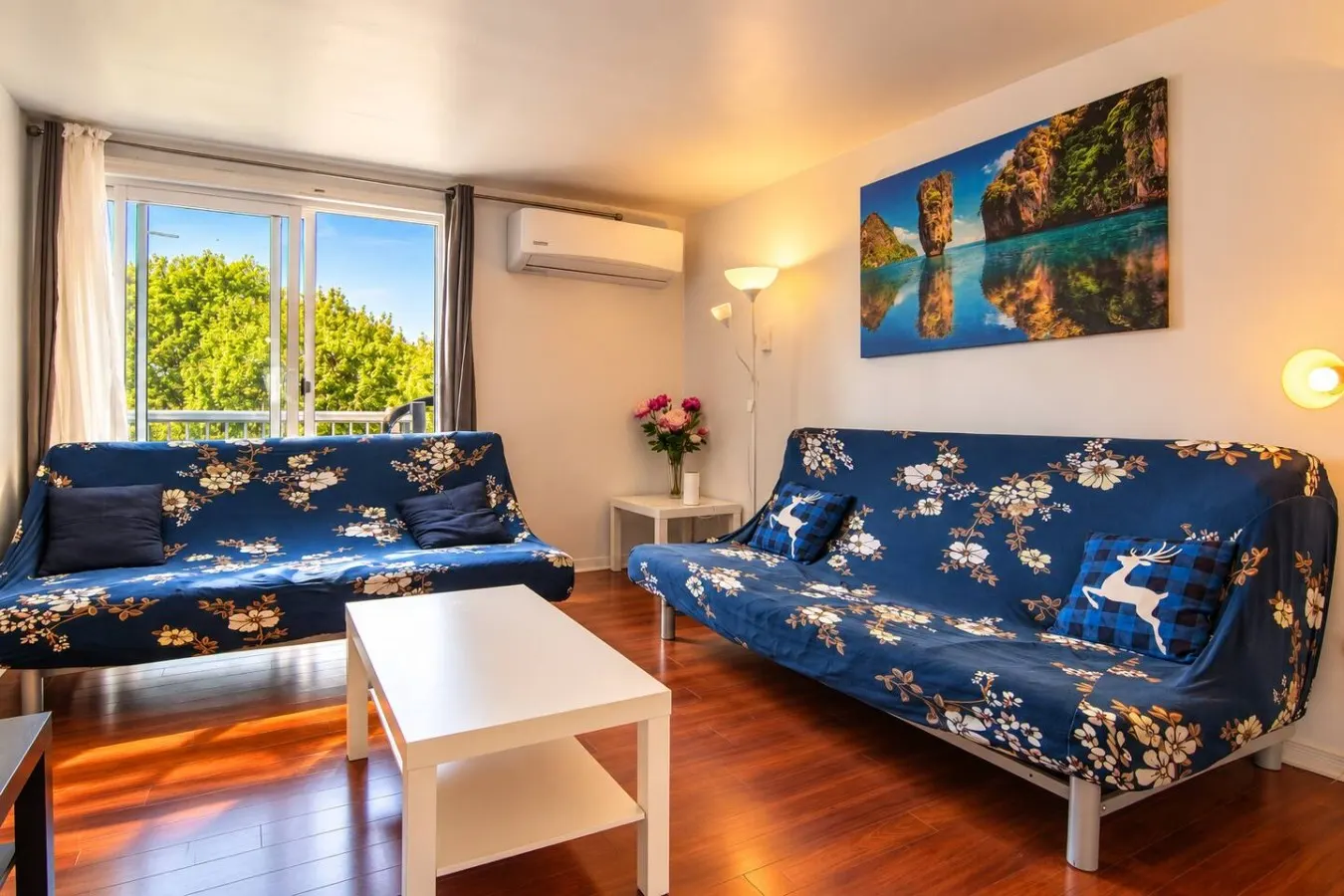 Bright 3BR + Parking Close to Downtown 2