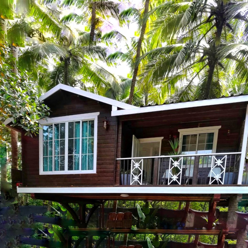 The house by the wooden bridge 10