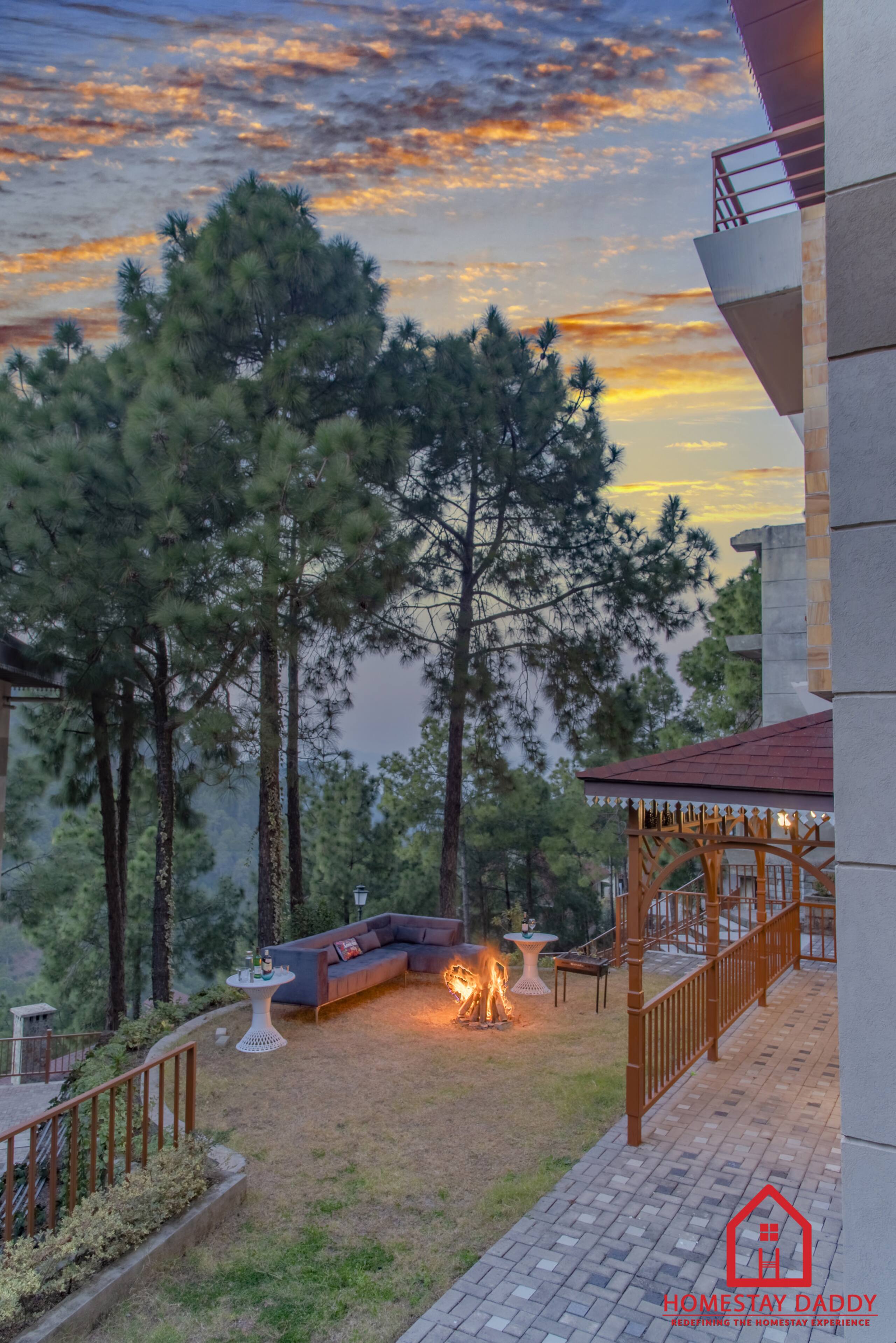 Marina Manor-3BHK AC-Villa - By HomestayDaddy 6