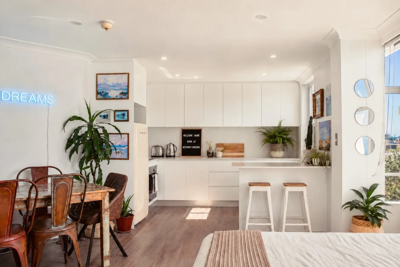 OMG Beach View Penthouse by Sydney Dreams 9