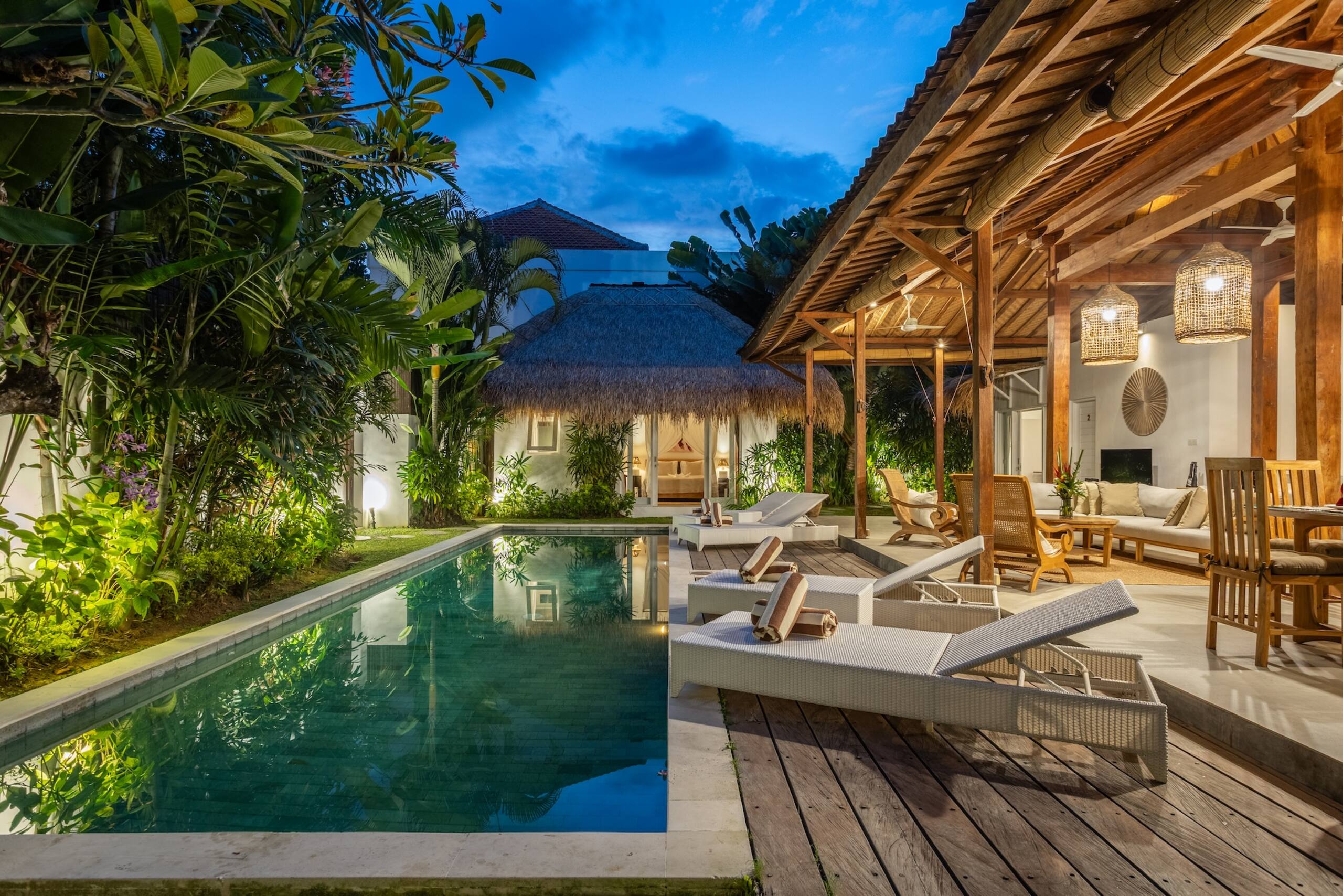 Central Seminyak Oberoi - 800 m to Beach/Kudeta 28