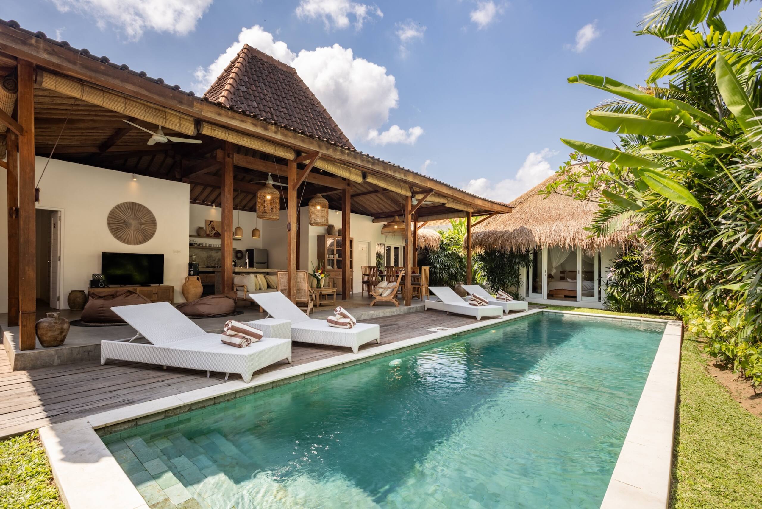 Central Seminyak Oberoi - 800 m to Beach/Kudeta 32