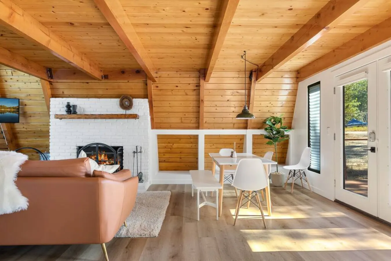 Midnight Chalet A-Frame Spa ~ Fireplace ~ BBQ 11