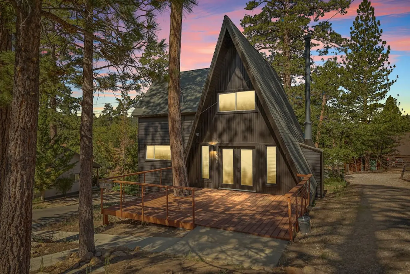 Midnight Chalet A-Frame | Spa ~ Fireplace ~ BBQ — foto 5