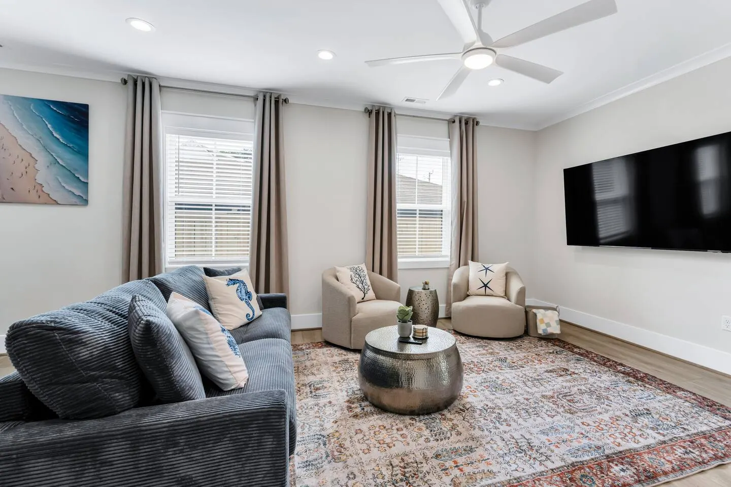ViBe District 4BR Dog Friendly + 30+ Nights 12