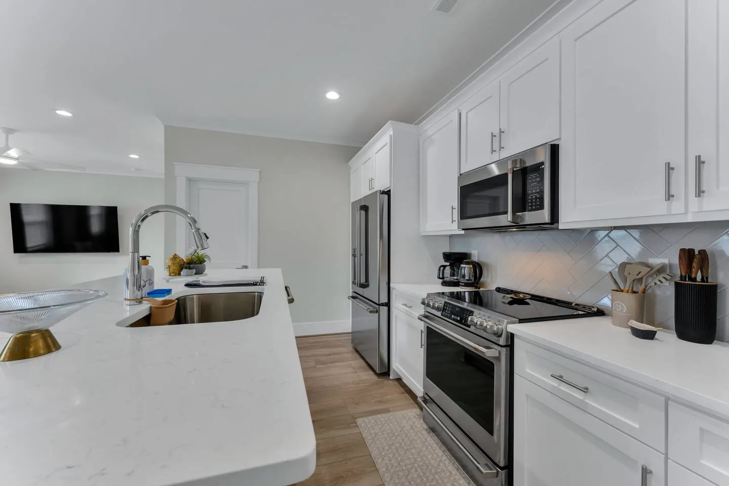 ViBe District 4BR Dog Friendly + 30+ Nights 20