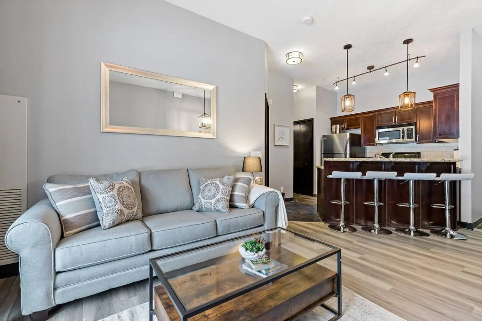 Nature's Nook by Instant Suites *Pool & HotTub * 8