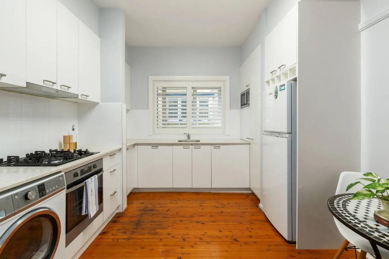 Coogee Beach Living 1BR Home 11