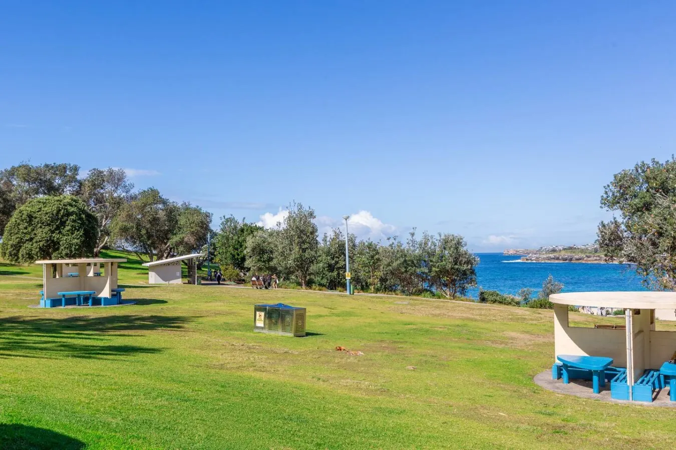 Coogee Beach Living 1BR Home 15