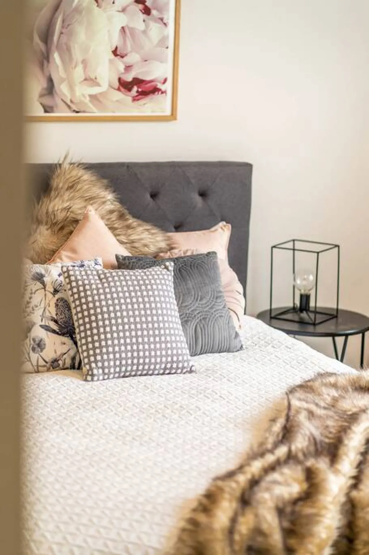 Indulge at Glenelg North—A Work-Friendly Retreat 12