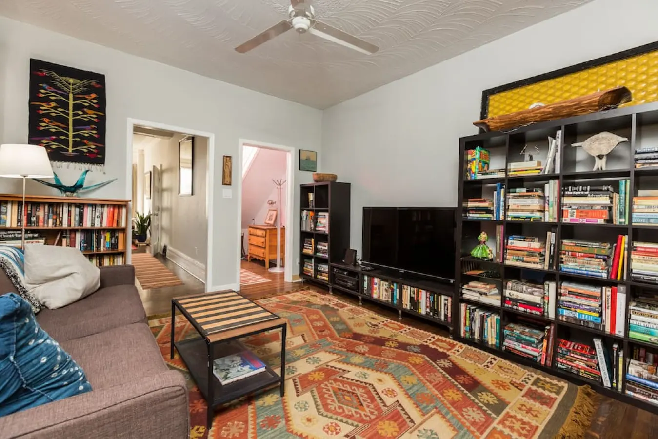 Beautiful 3 BR Home Trendy Queen West Sleeps 6 9