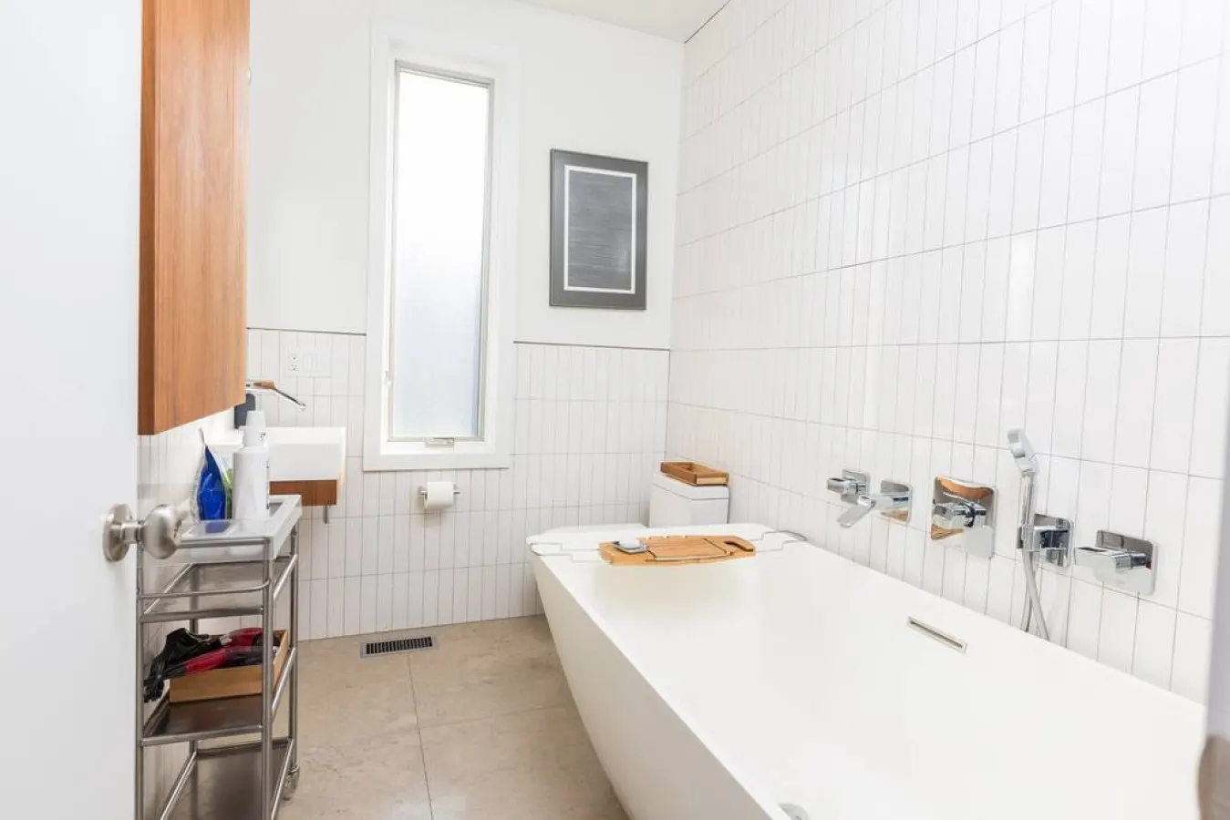 Beautiful 3 BR Home Trendy Queen West Sleeps 6 13
