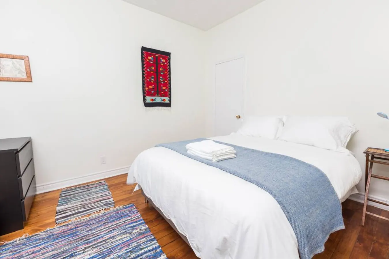 Beautiful 3 BR Home Trendy Queen West Sleeps 6 16