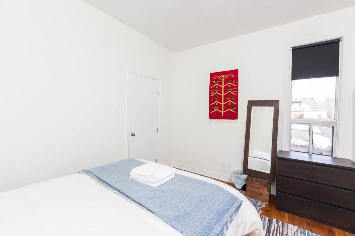 Beautiful 3 BR Home Trendy Queen West Sleeps 6 17