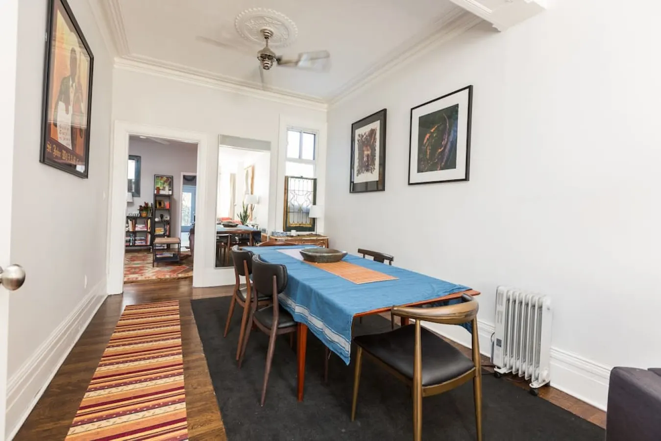 Beautiful 3 BR Home Trendy Queen West Sleeps 6 3