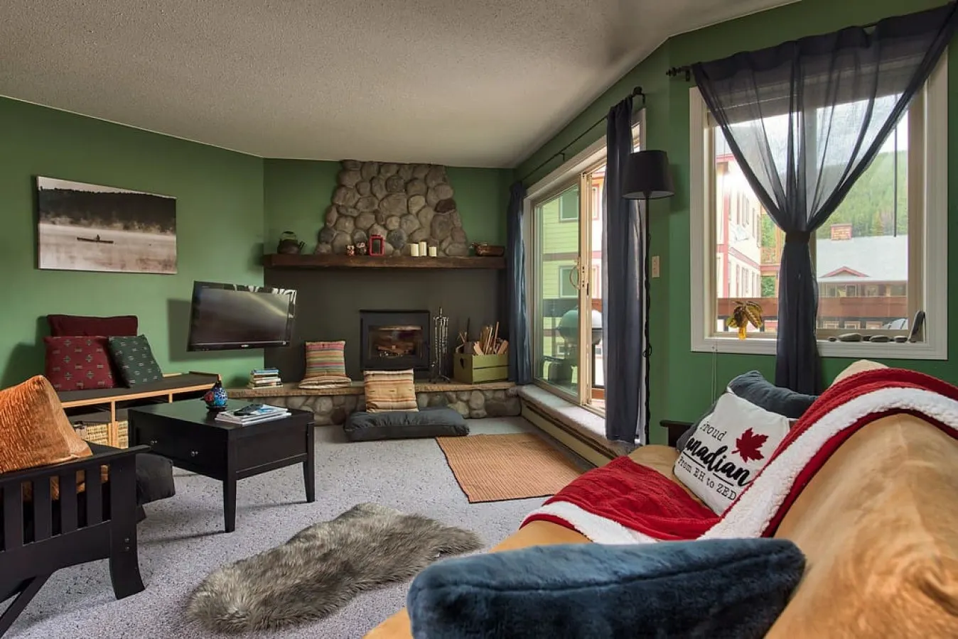 Apex Mountain ~ Beaconsfield Getaway - BC Reg# PM580533237 12