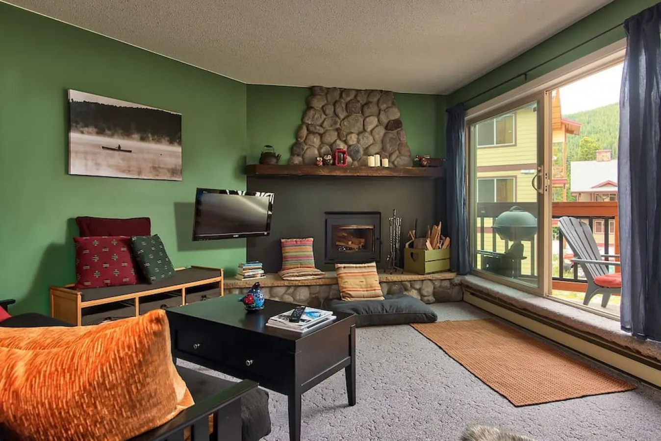 Apex Mountain ~ Beaconsfield Getaway - BC Reg# PM580533237 13
