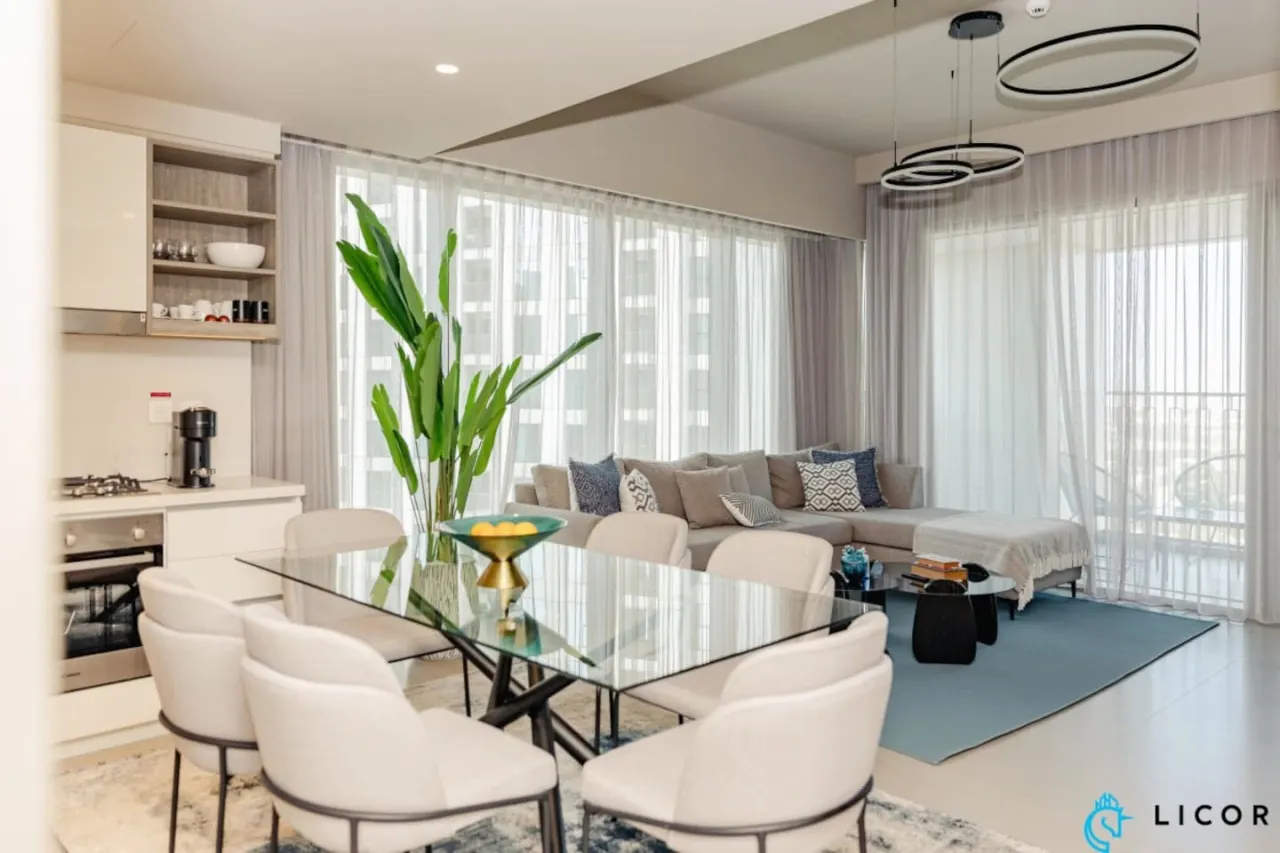 Brand New Modern 2BR Retreat: Walk to Dubai Mall 2