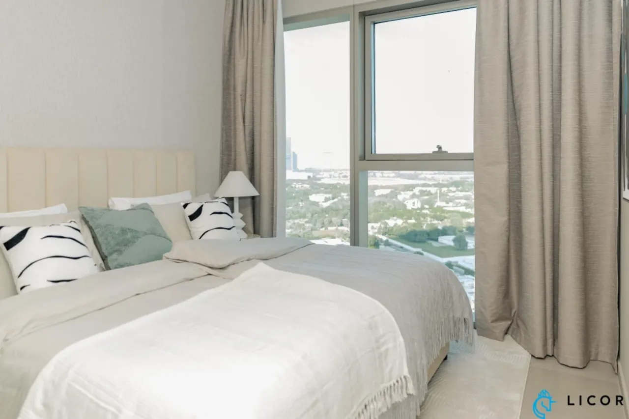 Brand New Modern 2BR Retreat: Walk to Dubai Mall 8