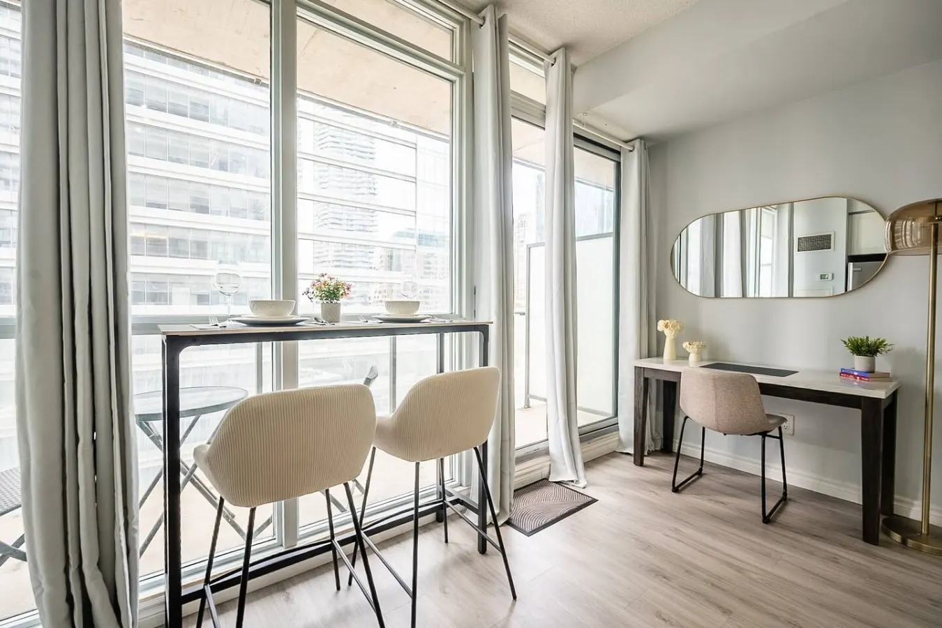 Bright 1BR Condo Sleeps 3 Steps to Attractions 4