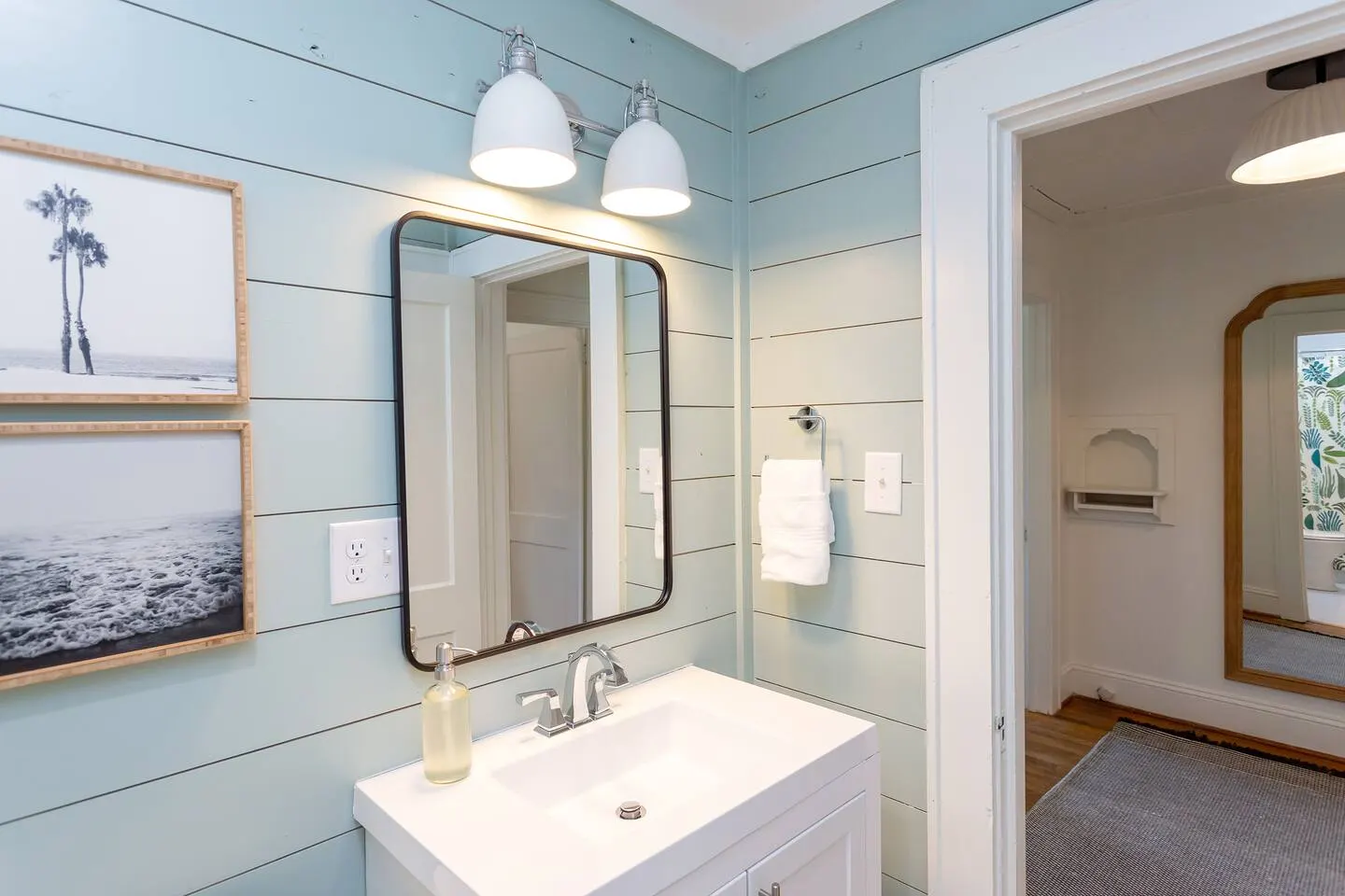 Chic Duplex in Graham Park view BBQ Grill 8