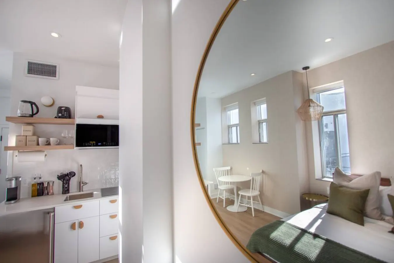 Studio16/Plateau/St-Denis/Terraces/SelfCheck-In/AC 10