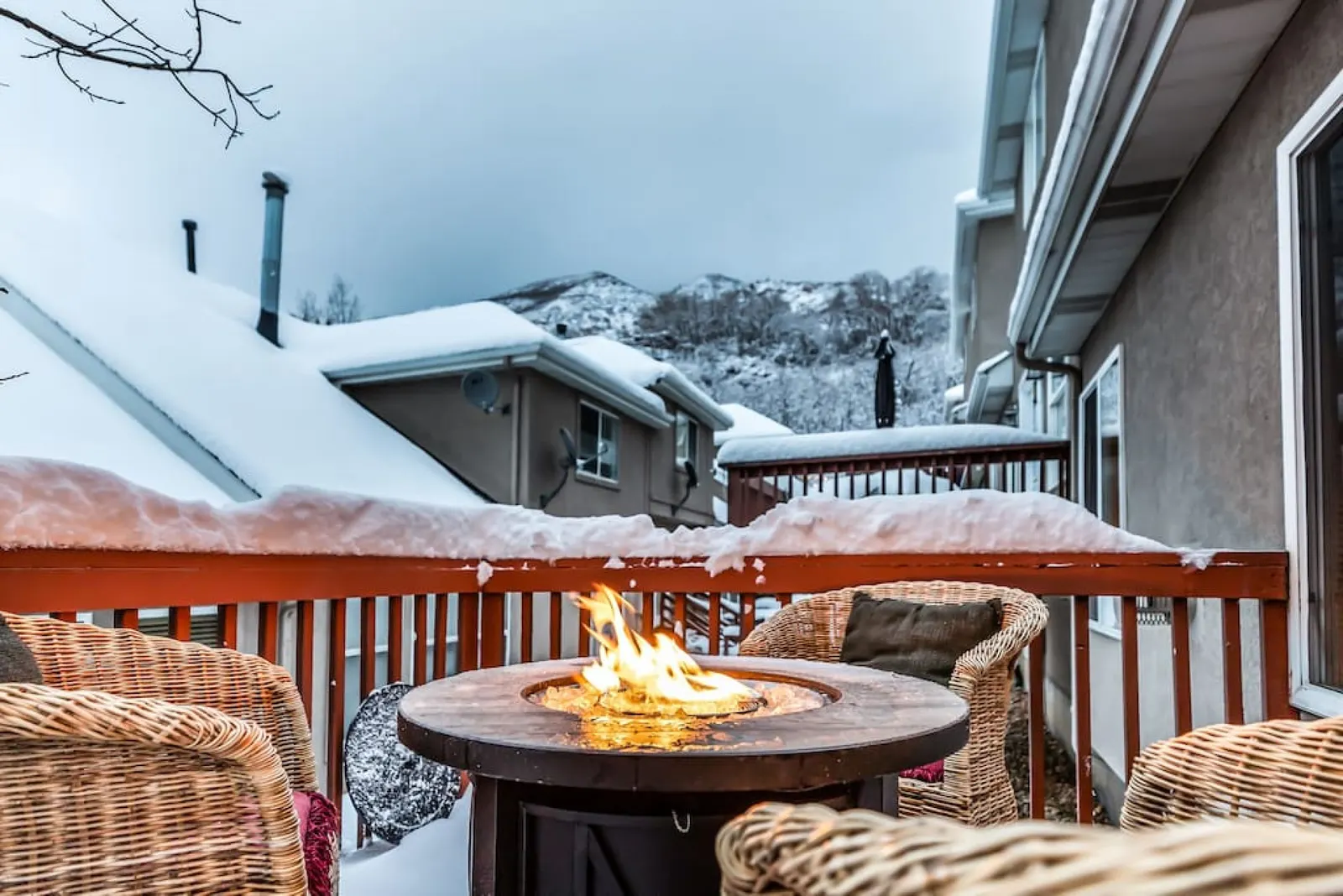 Cottonwood Canyon Basecamp Retreat - 5 Bathrooms 10