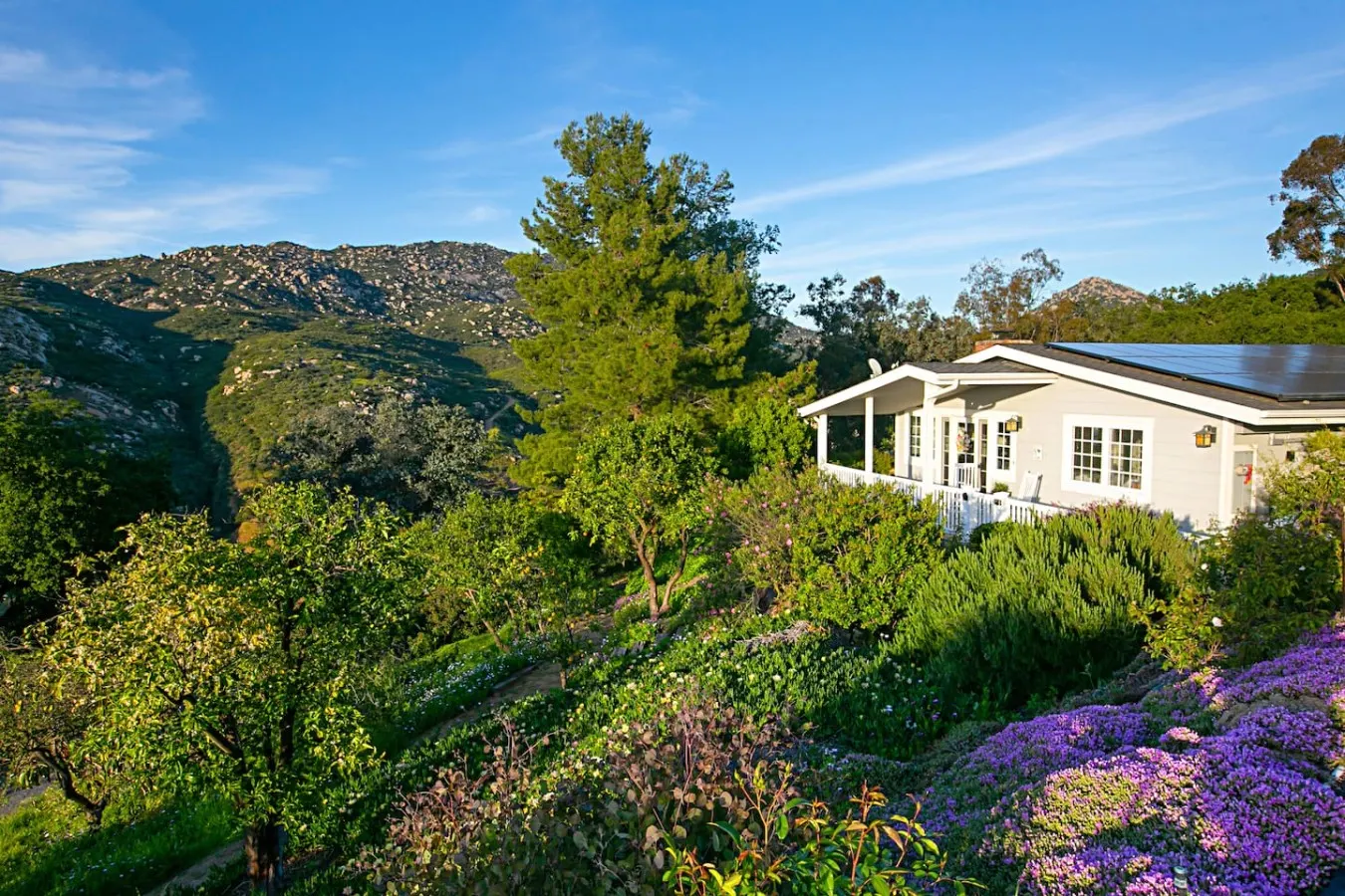 Private 2.5-Acre Nature Retreat with Pool, Spa & Water Slide 13