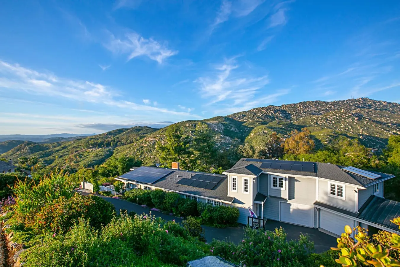 Private 2.5-Acre Nature Retreat with Pool, Spa & Water Slide — photo 3
