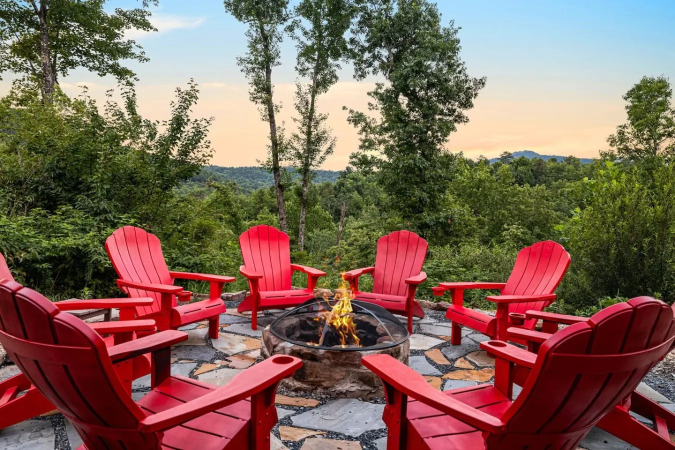 Luxury Cabin, Theater, Hot Tub, Fire Pit — photo 4