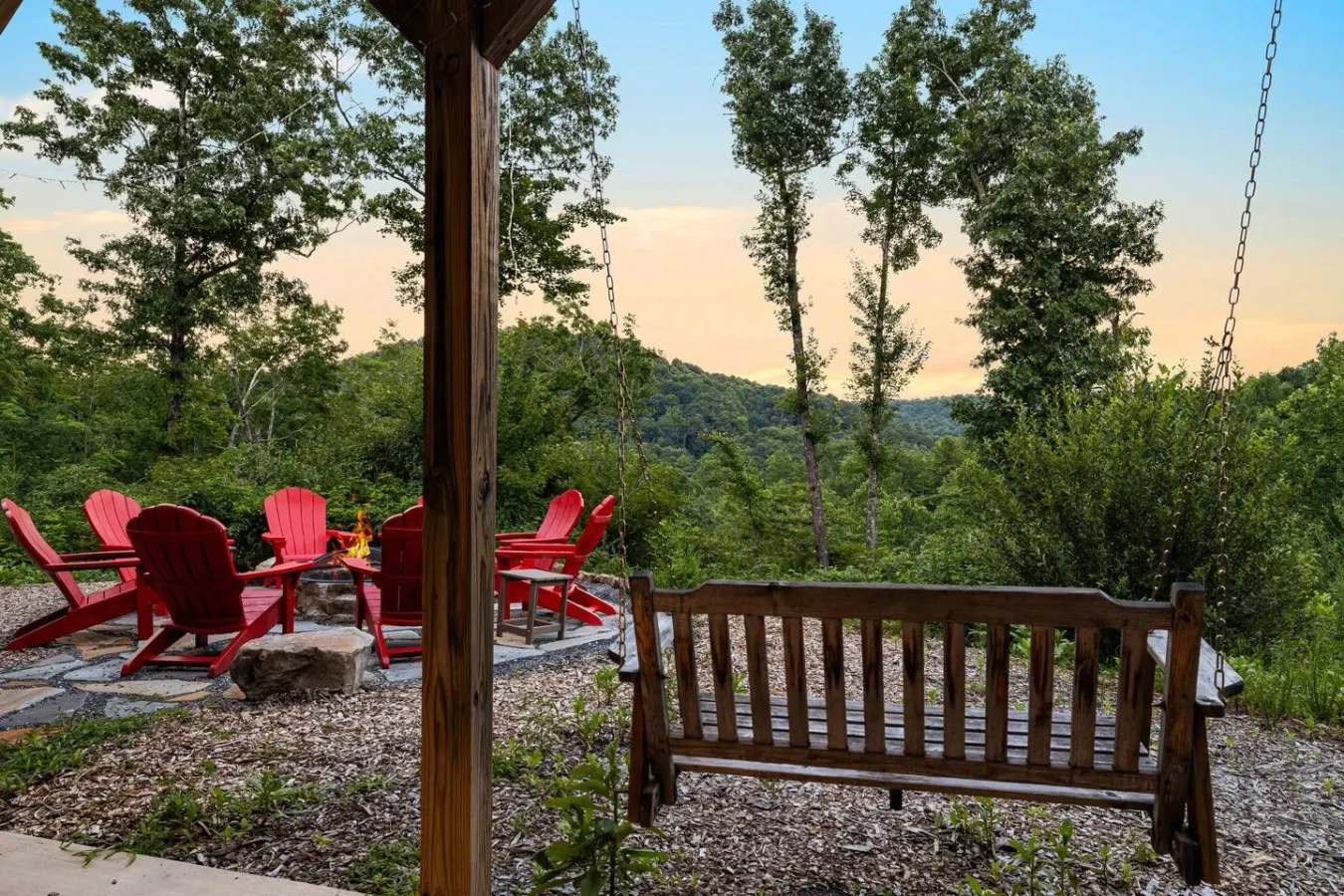 Luxury Cabin, Theater, Hot Tub, Fire Pit 8