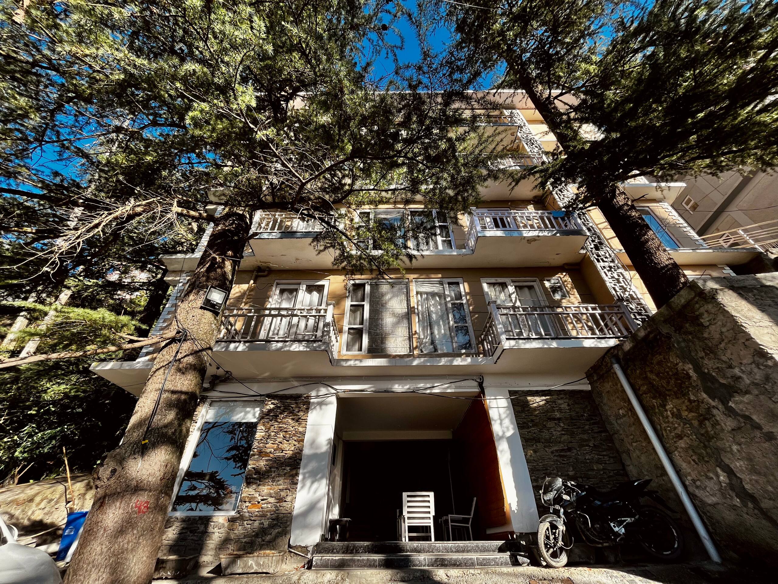 Cedar View Home- 2BHK Claridge's Residency,Shimla 25