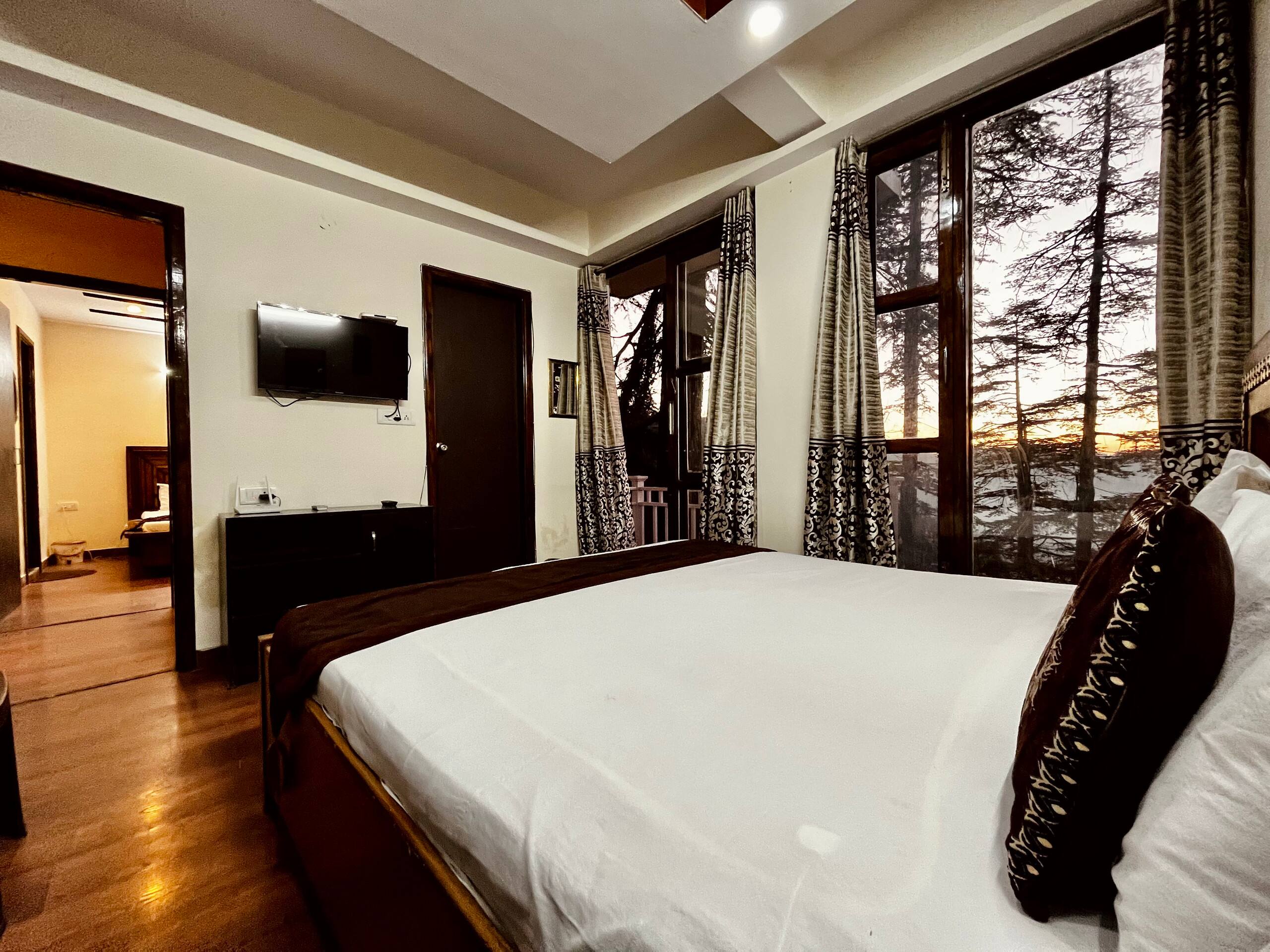 Cedar View Home- 2BHK Claridge's Residency,Shimla 18