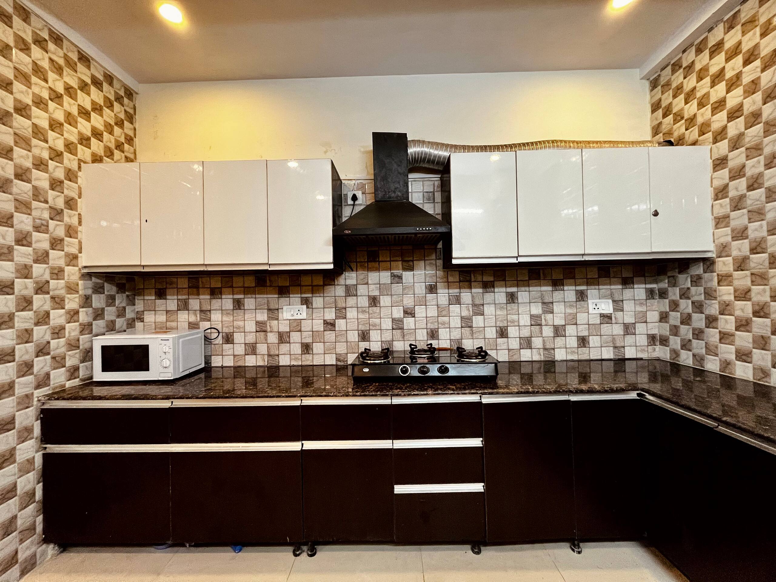 Cedar View Home- 2BHK Claridge's Residency,Shimla 12