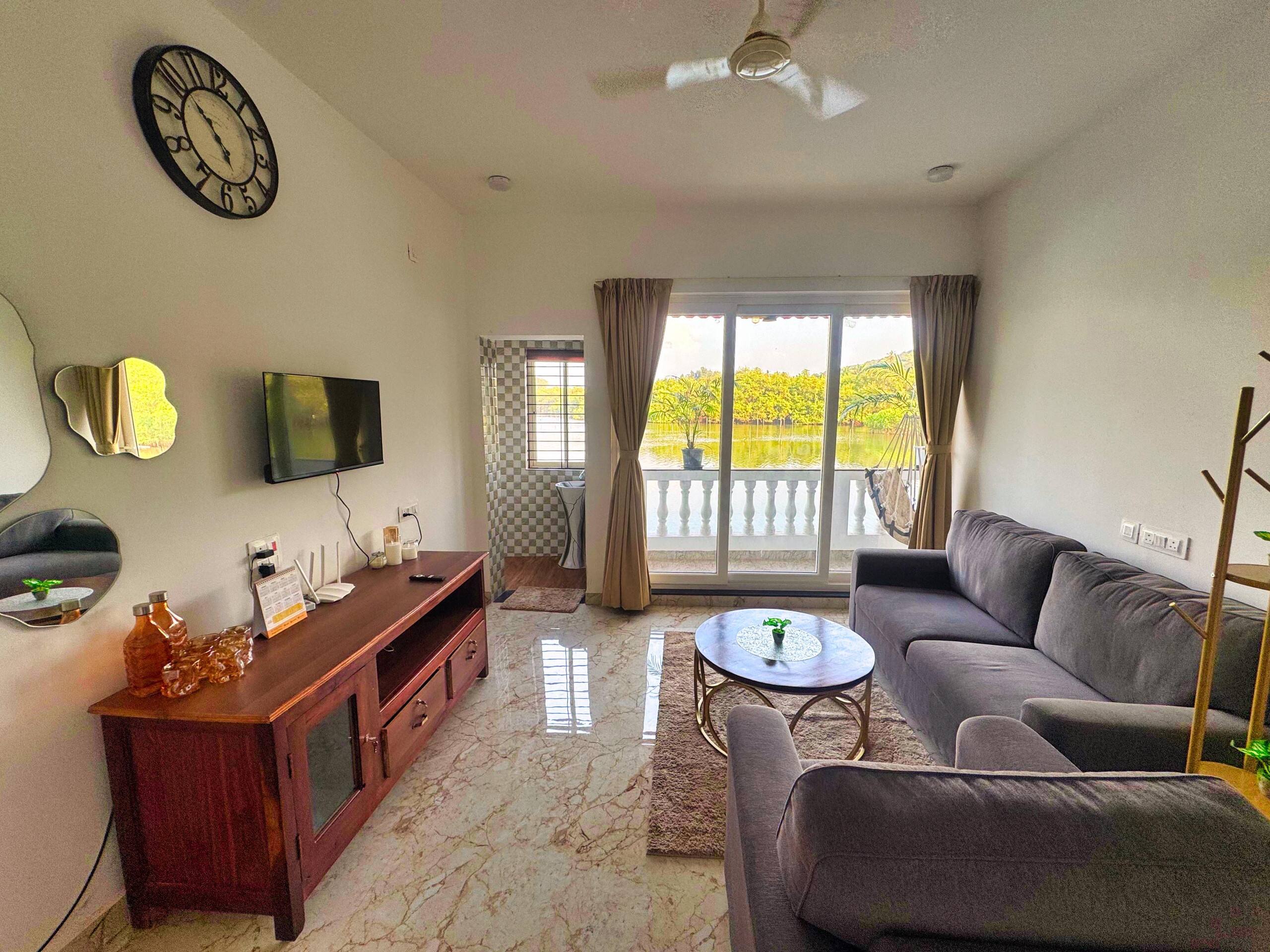 Riverfront house | LivLig.stays |15 min to anjuna 7
