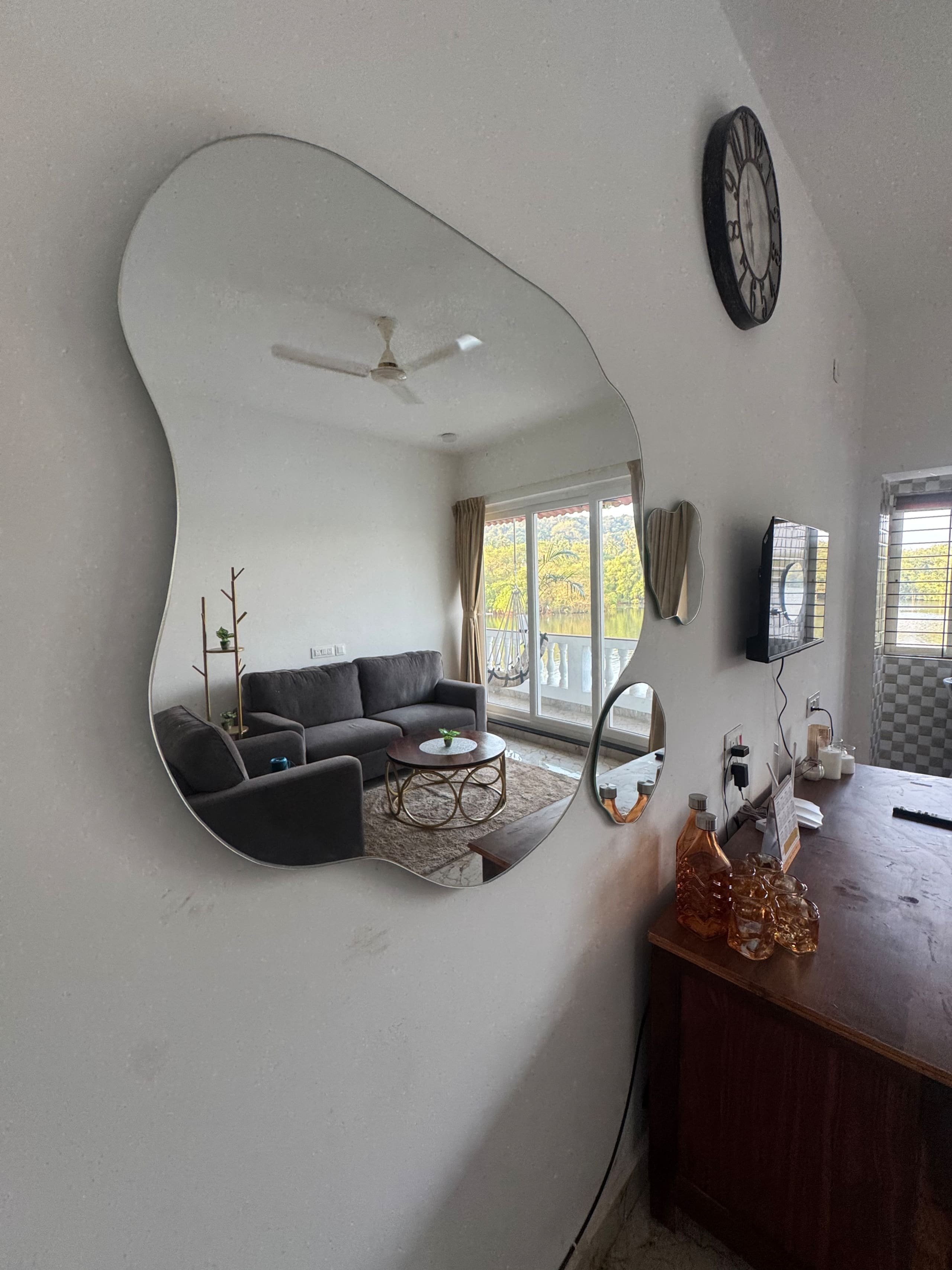 Riverfront house | LivLig.stays |15 min to anjuna 9
