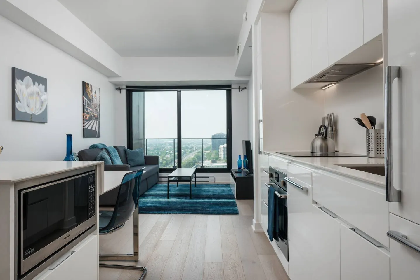 FurnishedMTL - Tour Des Canadiens Luxury Flat