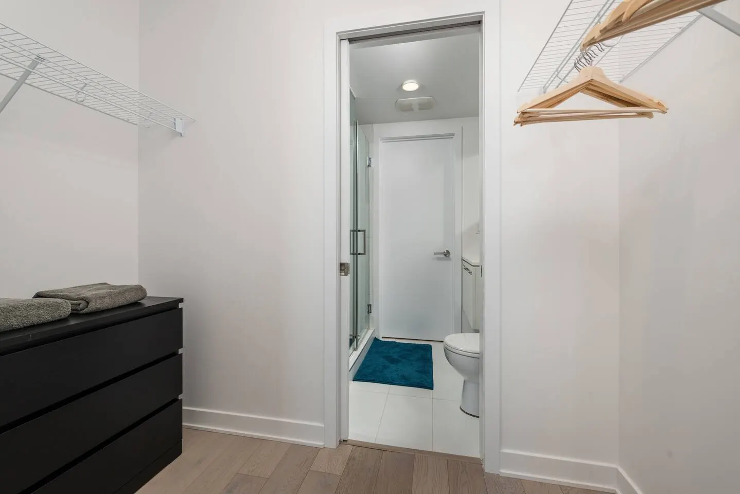 FurnishedMTL - Tour Des Canadiens Luxury Flat 16
