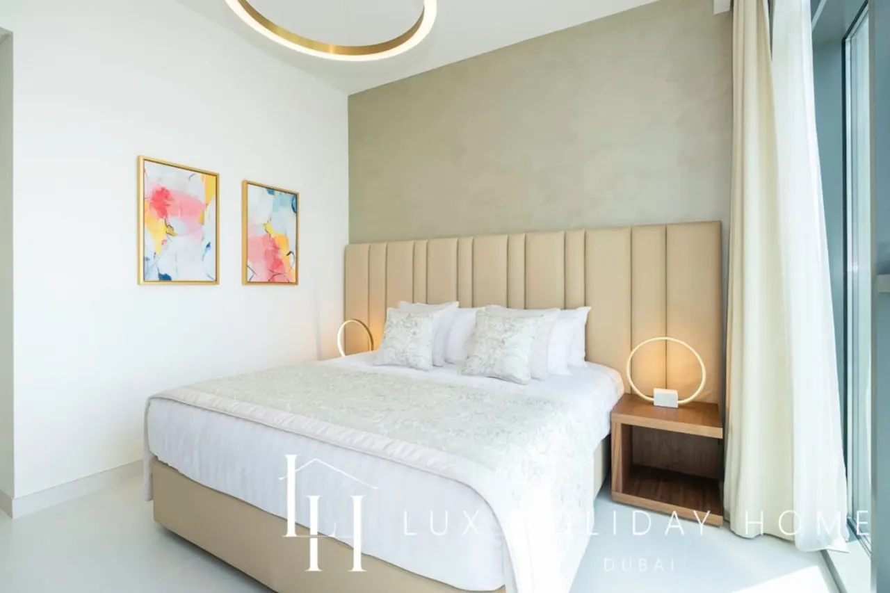 LUX The Marina Vista Beachfront Suite 3 16