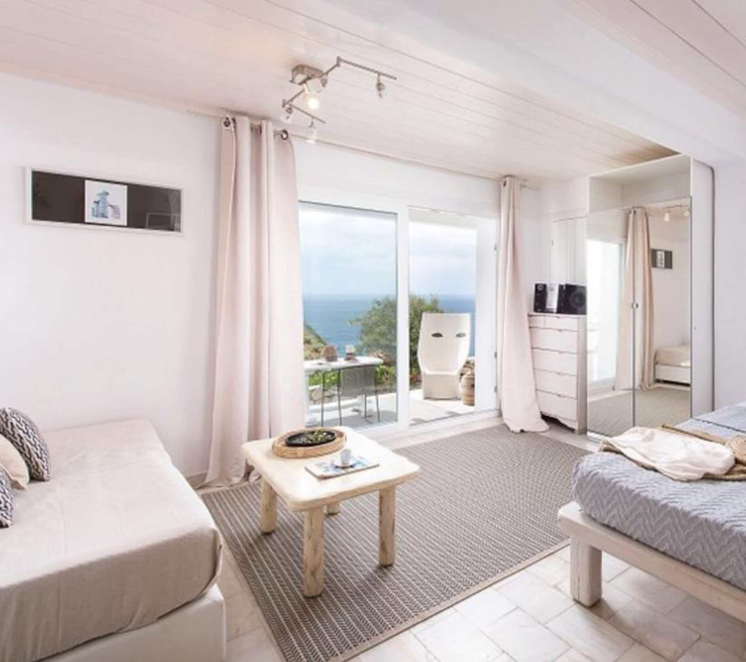 Mykonos central style 20
