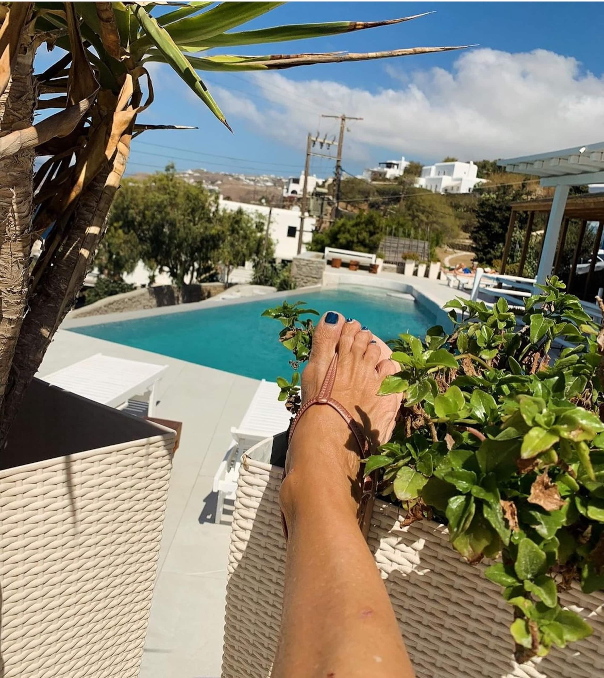 Mykonos central style 8