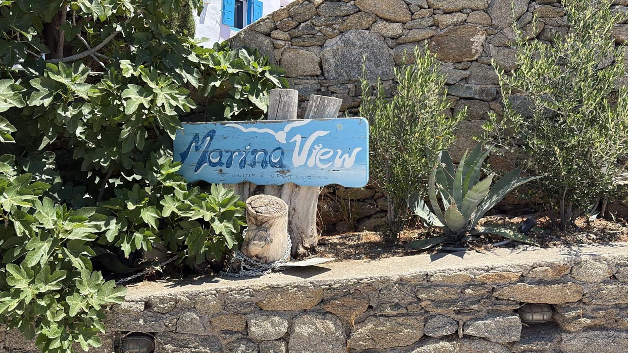Mykonos central style 31